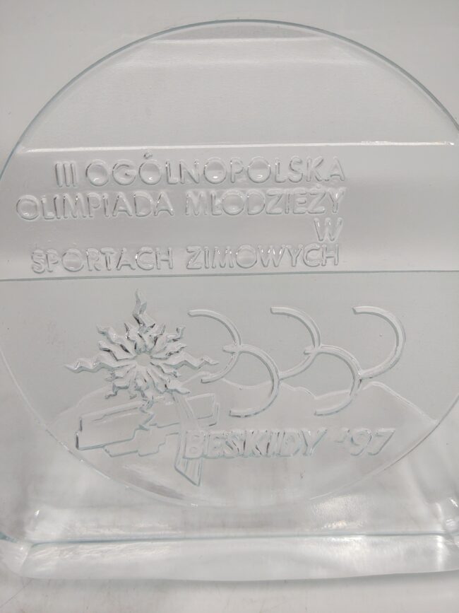 Szklane trofeum - III Ogólnopolska Olimpiada Młodzieży w Sportach Zimowych, Beskidy '97