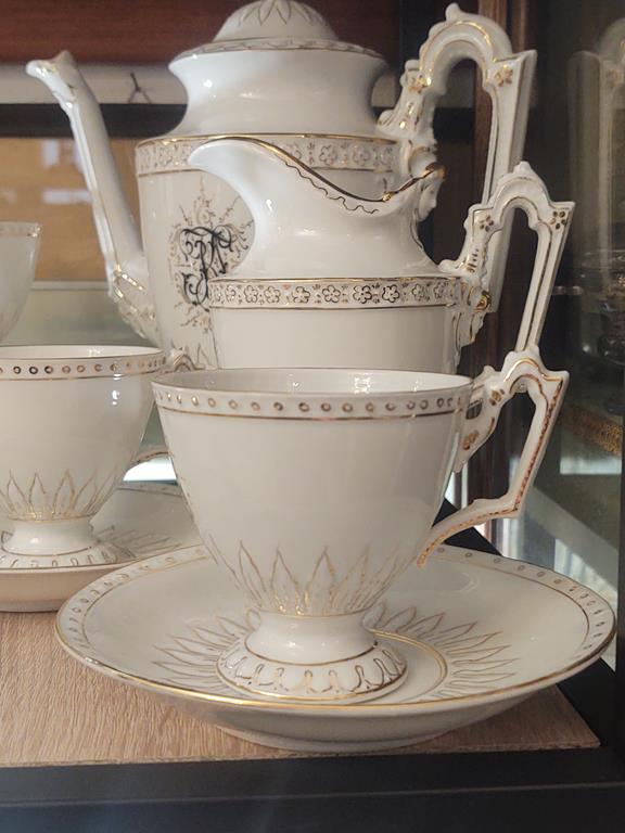 Zestaw porcelany z monogramem