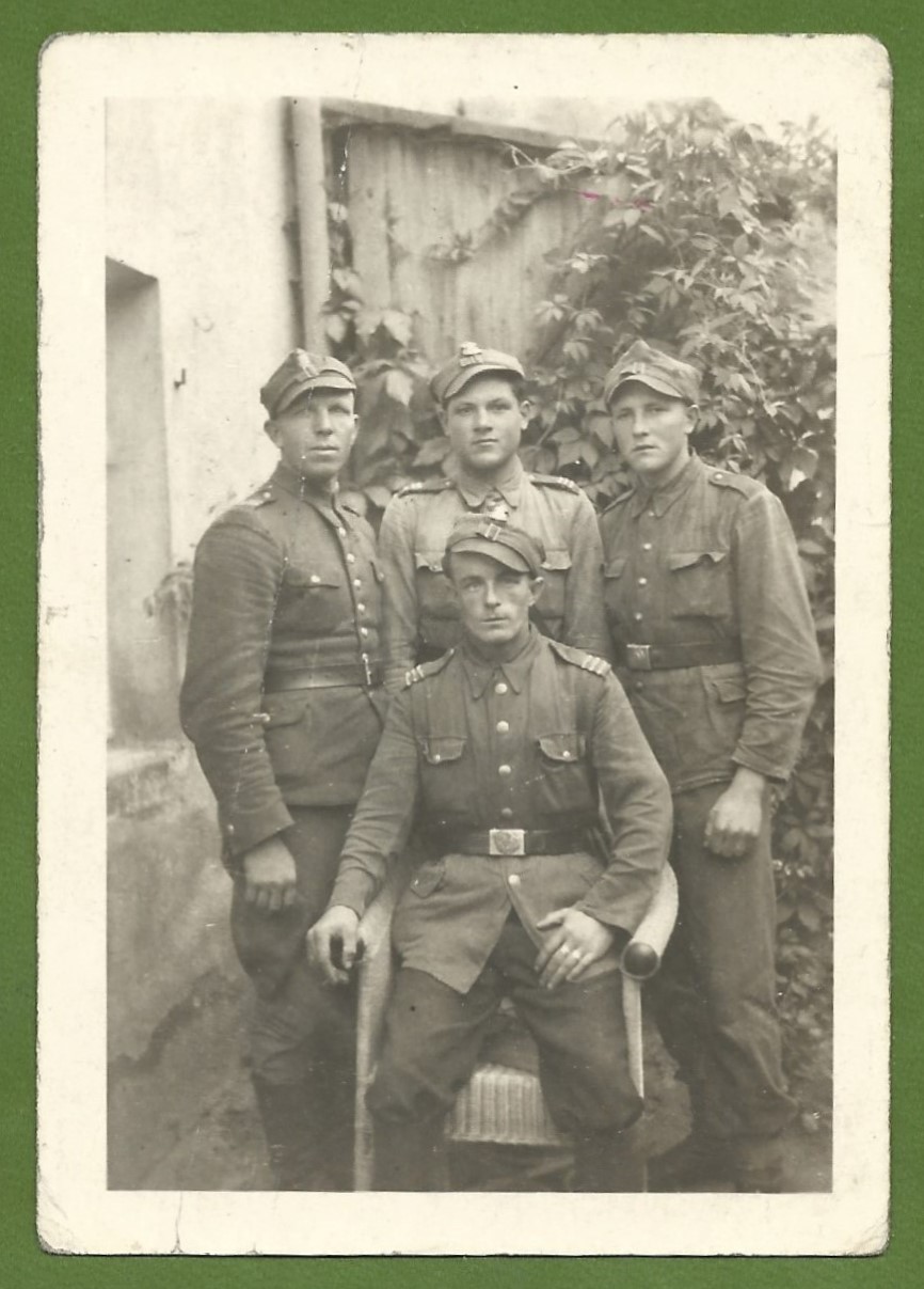 Zdjęcie – żołnierze LWP – Zakopane, Podhale; 1945 r.