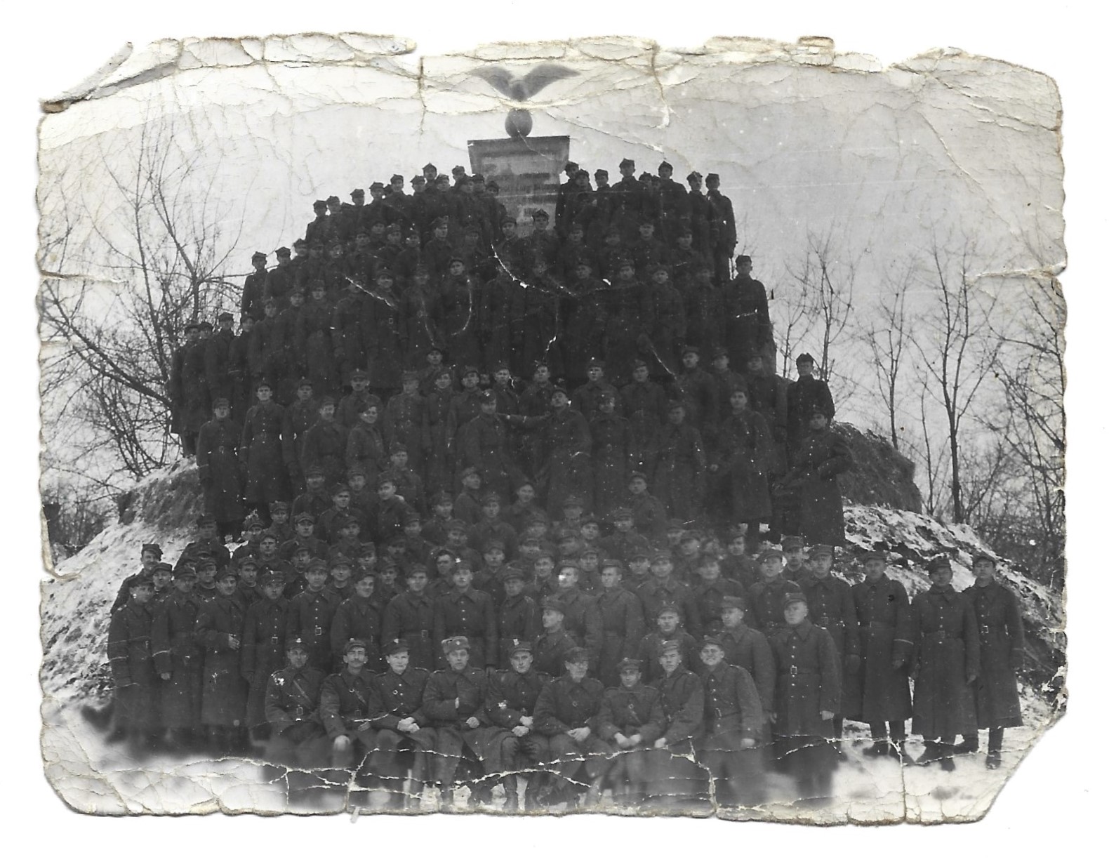 Zdjęcie - żołnierze LWP - Kopiec i Obelisk Legionów, Lublin, 1945 r.