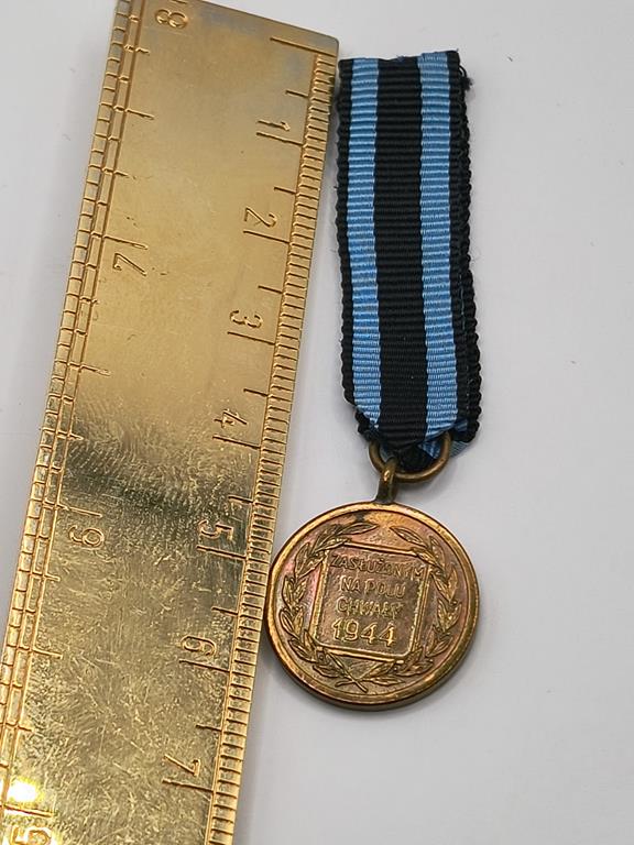 Medal Virtuti Militari – Zasłużonym Na Polu Chwały, 1944 – miniaturka