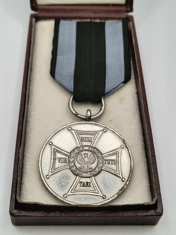 Medal - Virtuti Militari-Zasłużonym Na Polu Chwały 1944