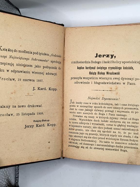 Książeczka "Godzinki Adoracyi Najświętszego Sakramentu" Ks. Augustyn Arndt, 1913 r.