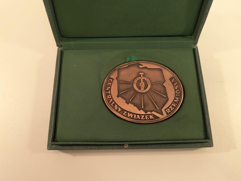 Medal z brązu - Za Zasługi dla Rzemiosła Polskiego