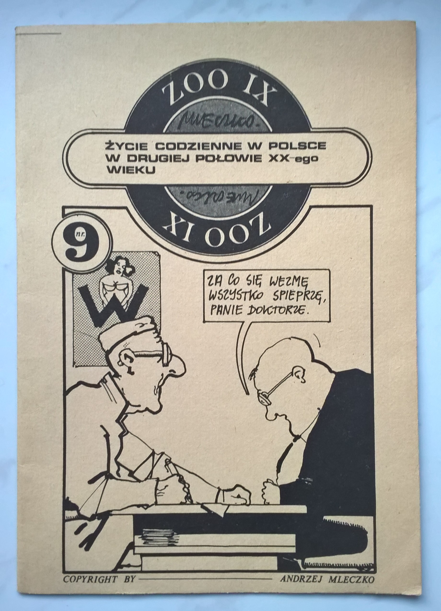 Książeczka - Andrzej Mleczko "ZOO IX - Życie codzienne w Polsce w drugiej połowie XX-ego wieku" - Z AUTOGRAFEM