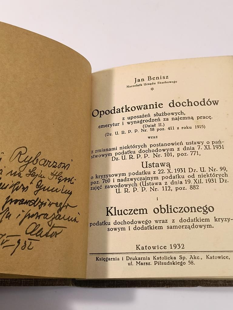 Książka "Opodatkowanie dochodów ..." Jan Benisz, 1932 r. - z dedykacją od autora dla posła Edwarda Rybarza