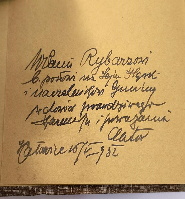 Książka "Opodatkowanie dochodów ..." Jan Benisz, 1932 r. - z dedykacją od autora dla posła Edwarda Rybarza