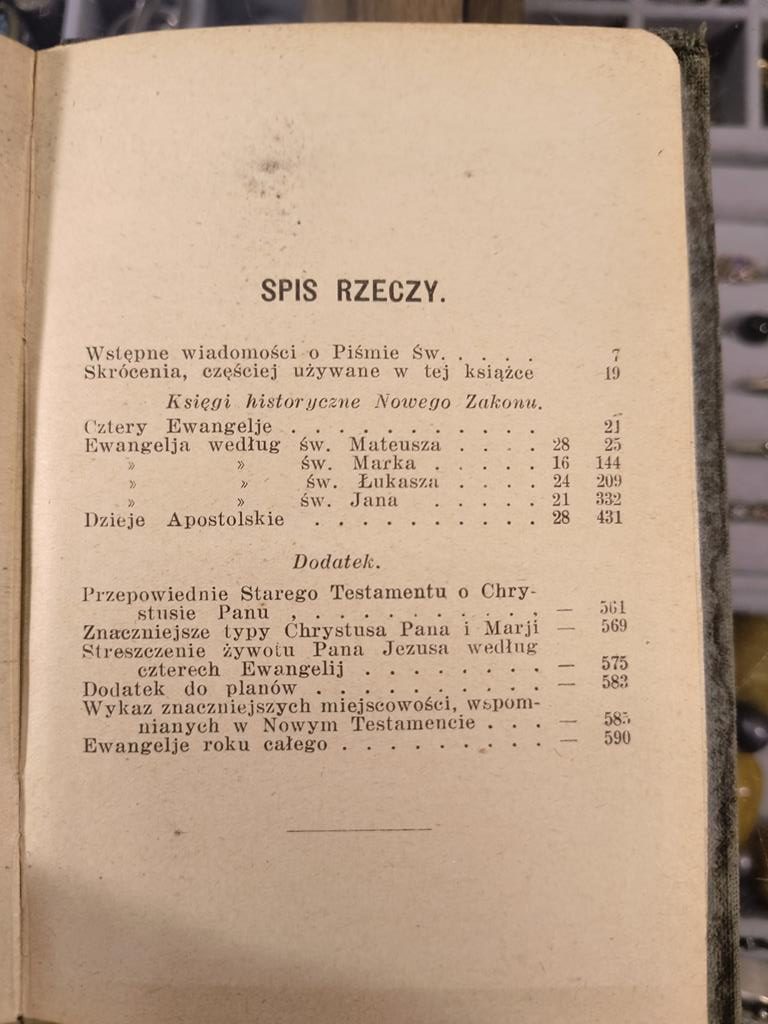 Ks. Dr. Antoni Szlagowski "Ewangelie i Dzieje Apostolskie" przekład Ks. Jakub Wujek, 1923 r.