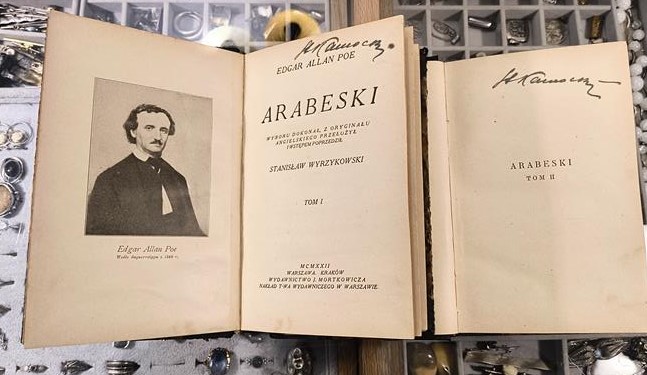 Książka "Arabeski" Edgar Allan Poe, 1922 r. - ze księgozbioru malarza Stanisława Kamockiego