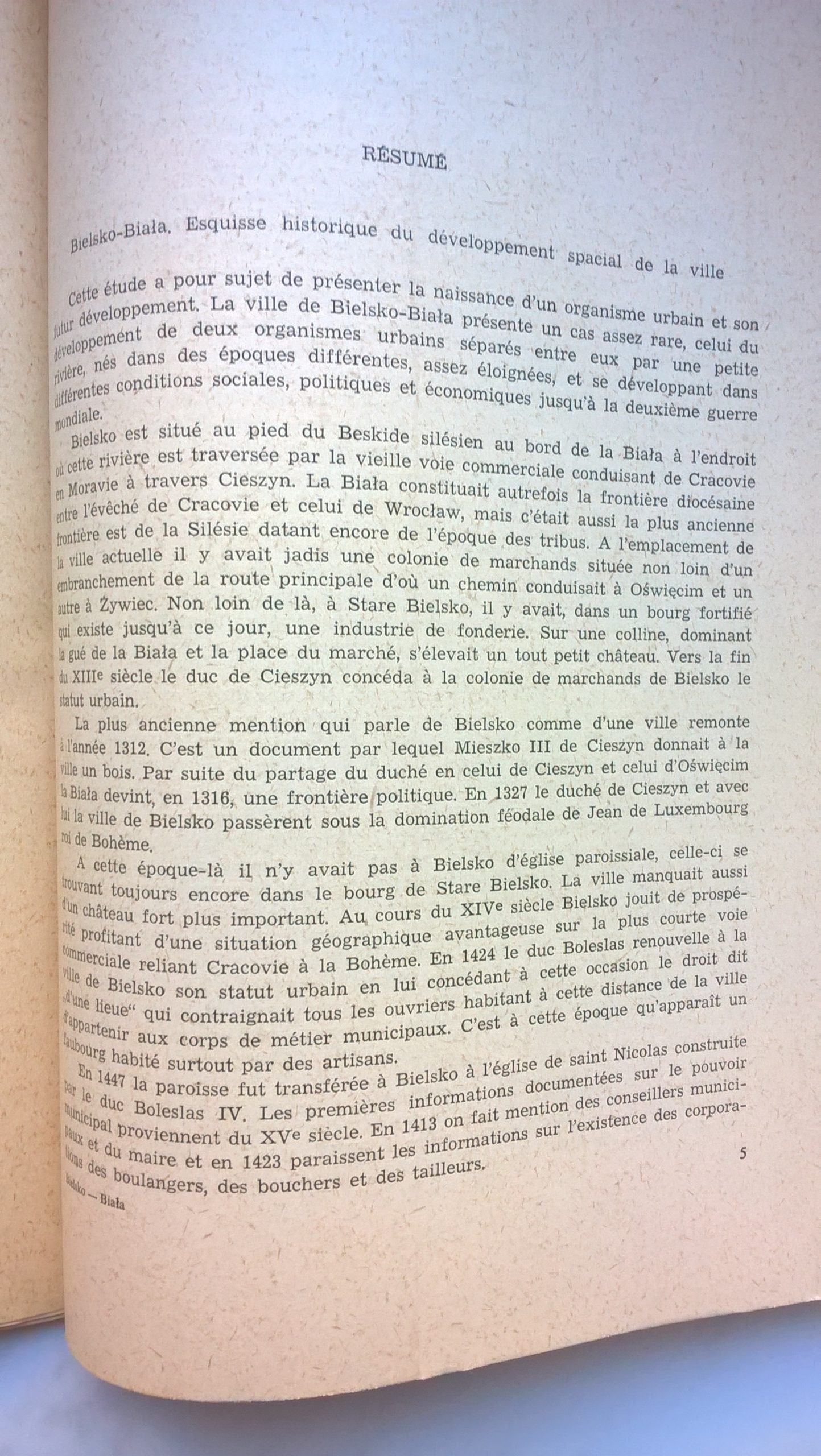 Książka "Bielsko-Biała. Zarys dziejów rozwoju przestrzennego miasta" Zbigniew Perzanowski, 1958 r.