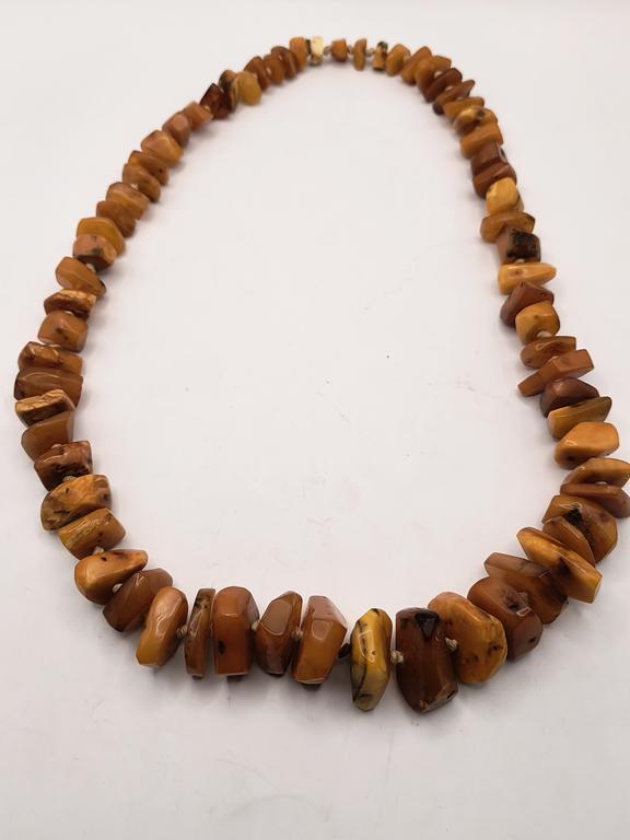 Naszyjnik z bursztynem