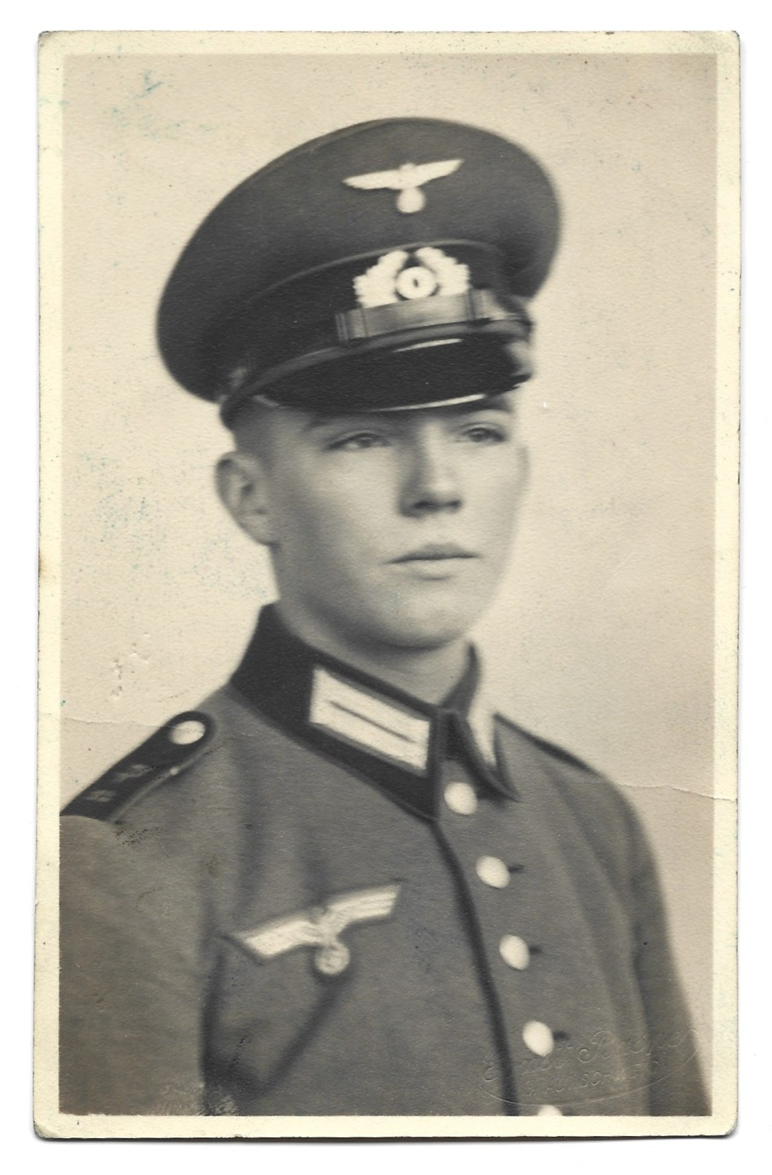 Zdjęcie portretowe żołnierza niemieckiego - Braunschewig (Brunszwik), 1942 r.