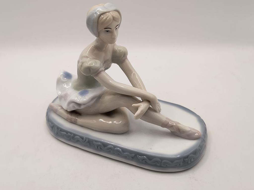 Porcelanowa figurka baletnicy, Norwegia