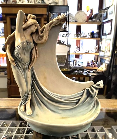 Ceramiczna podstawa lustra - secesja, 1900 r.?