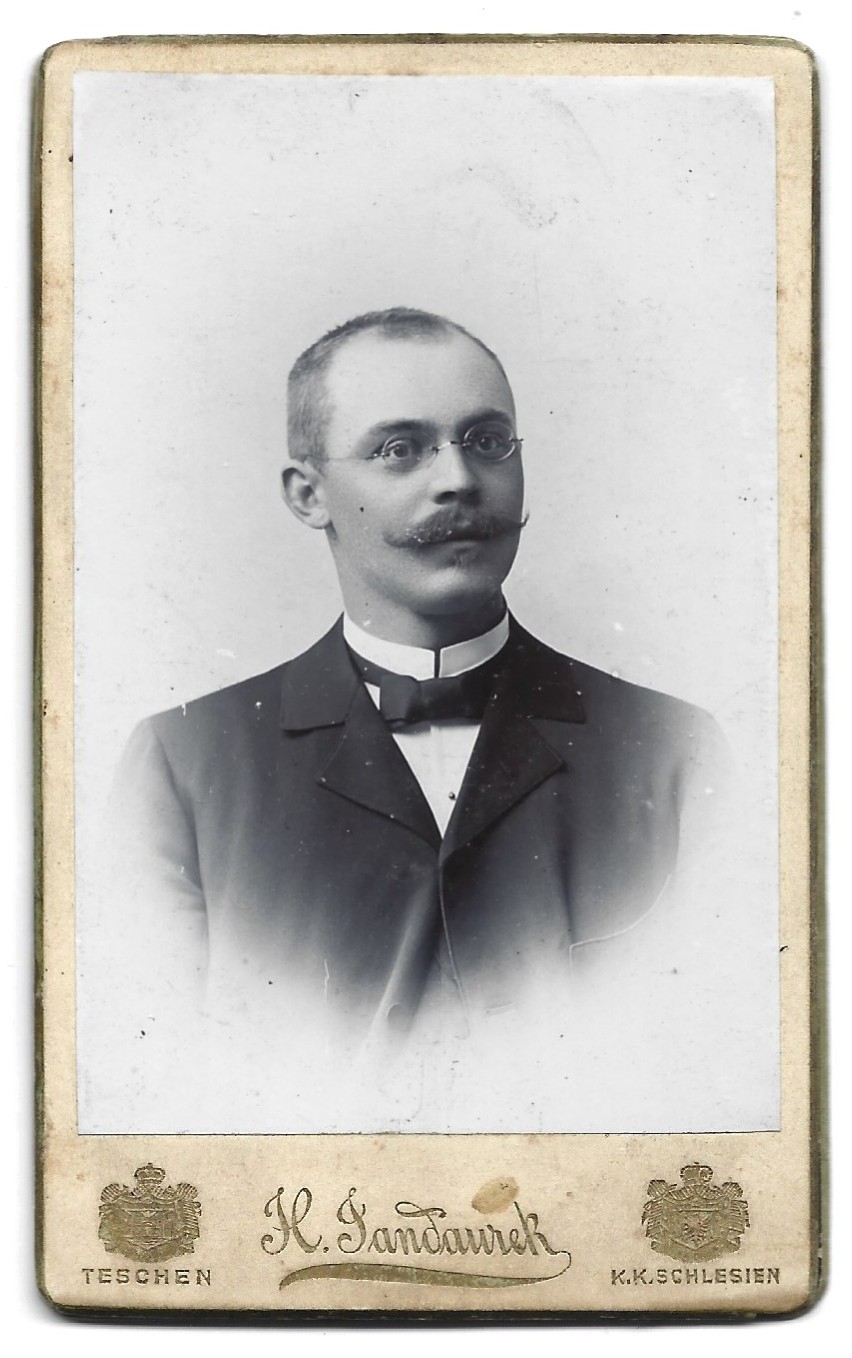 Zdjęcie portretowe mężczyzny - fot. H. Jandaurek, Teschen (Cieszyn)