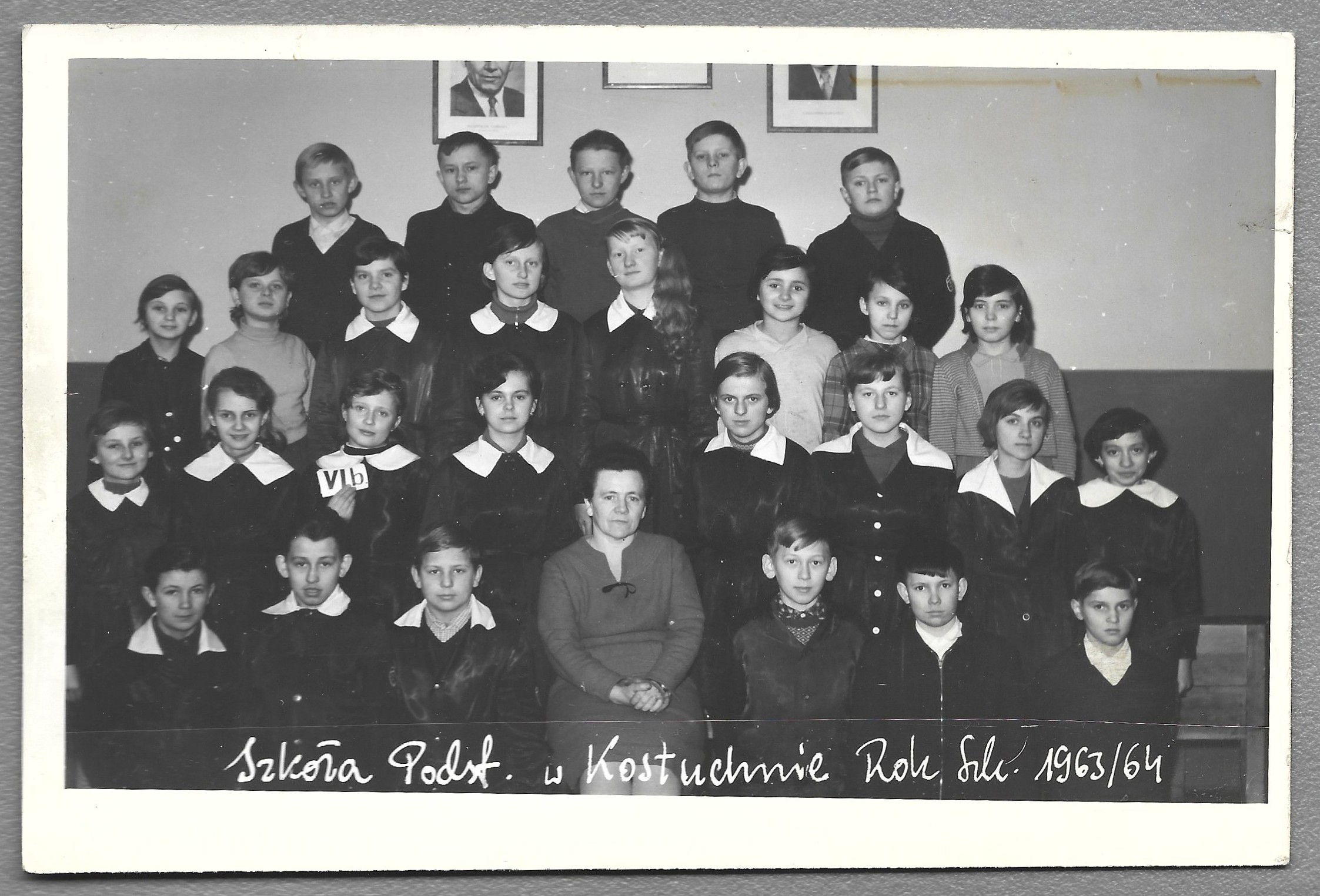 Zdjęcie - Szkoła Podstawowa w Kostuchnie (Katowice), Rok Szkolny 1963/64 - klasa VI b