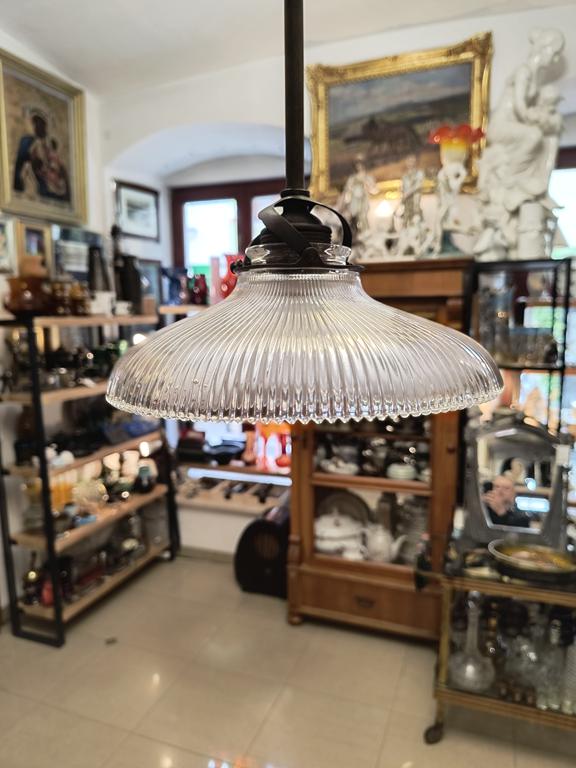 Stara lampa wisząca