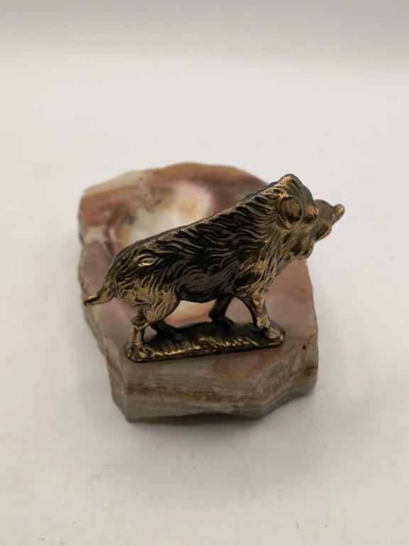 Popielnica z dzikiem