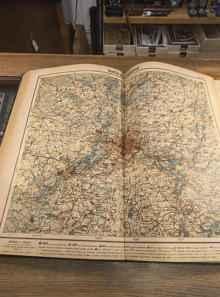 Atlas ogólny wszystkich części Ziemi - "Allgemeiner Hand-Atlas über sämtliche Teile der Erde"