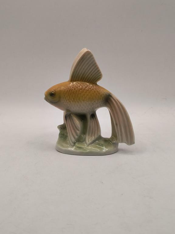 Figurka porcelanowa ryba