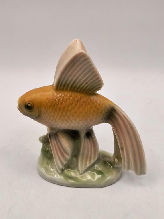 Figurka porcelanowa ryba