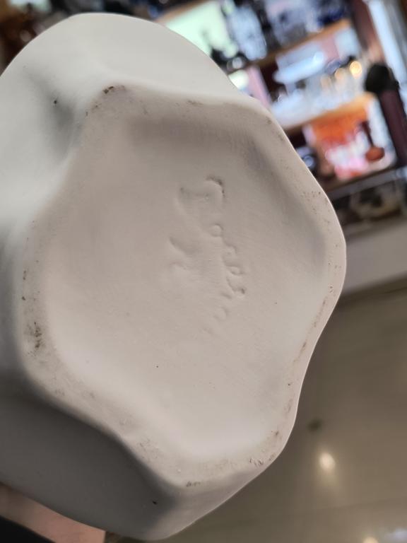 Wazon porcelanowy - secesja