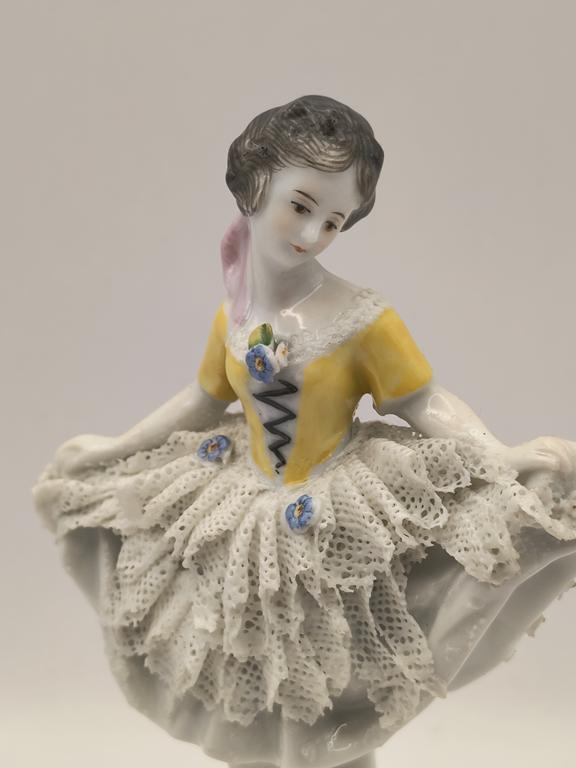 Figurka porcelanowa - baletnica