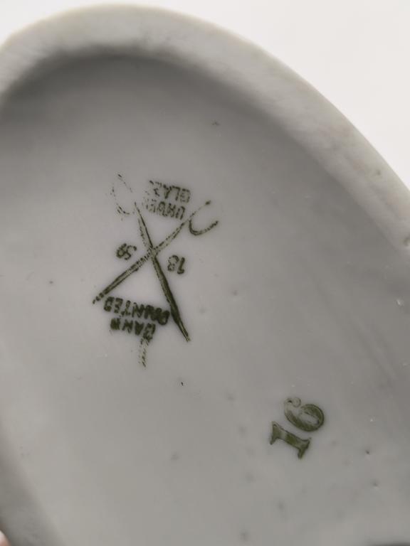 Figurka porcelanowa - dziewczynka z gąską - GRAFENTHAL