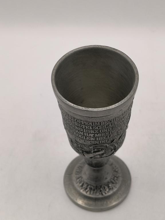 Kieliszek ozdobny z cyny