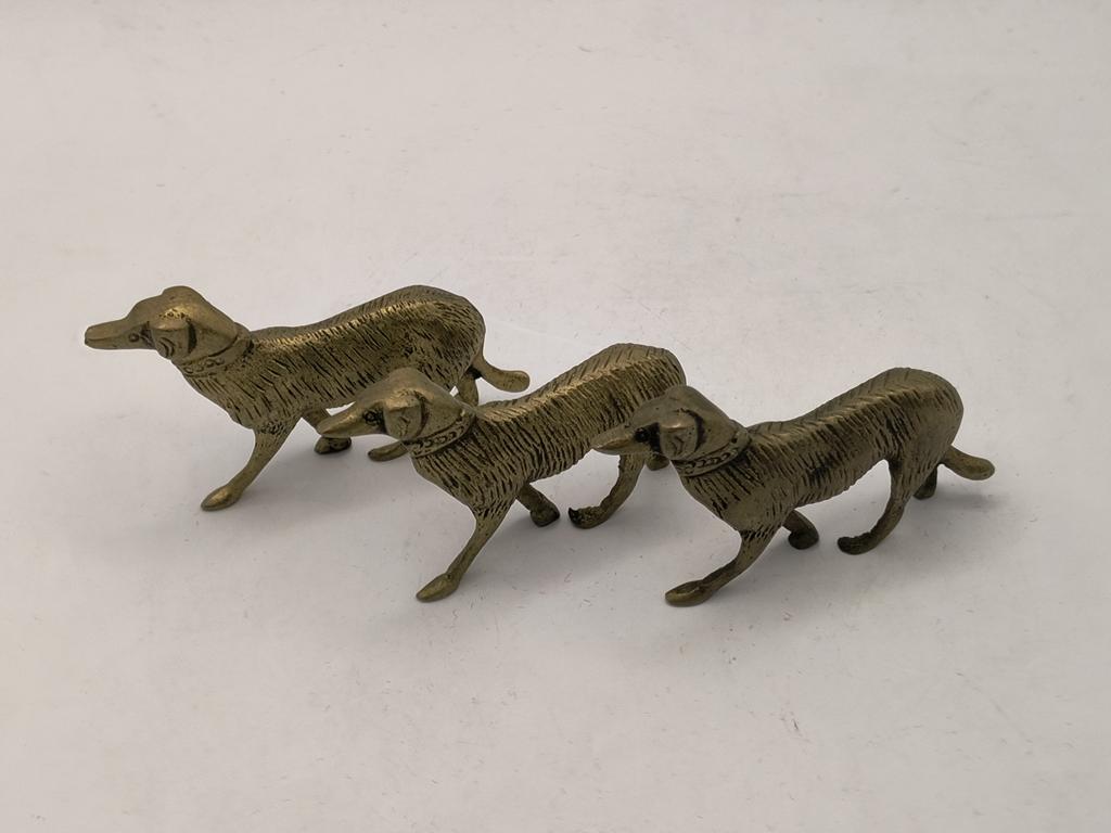 Mosiężne figurki psów