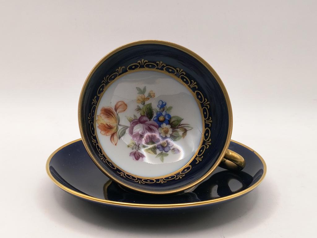 Filiżanka porcelanowa kobaltowa - JLMENAU Graf Von Henneberg Porzellan, Niemcy