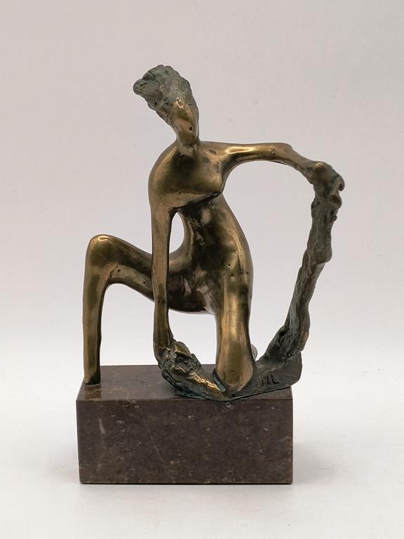 Rzeźba kobiety - Luboš Moravec (1925-2010) "U vody" - Nad wodą