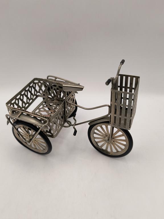 Metalowy rowerek PRL