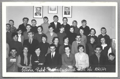 Zdjęcie - Szkoła Podstawowa w Kostuchnie (Katowice), Rok Szkolny 1963/64 - klasa VII a
