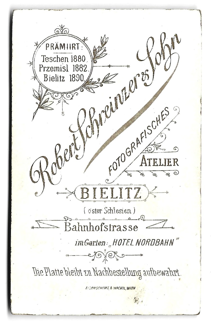 Zdjęcie portretowe kobiety - fot. Robert Schreinzer & Sohn, Bielitz (Bielsko)