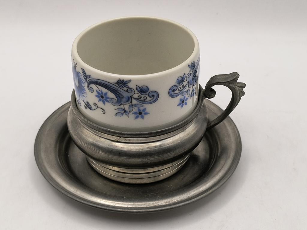 Filiżanka porcelanowo-cynowa ze spodkiem - WEIDMANN Porzellan, Prodotto Italiano (Włochy)