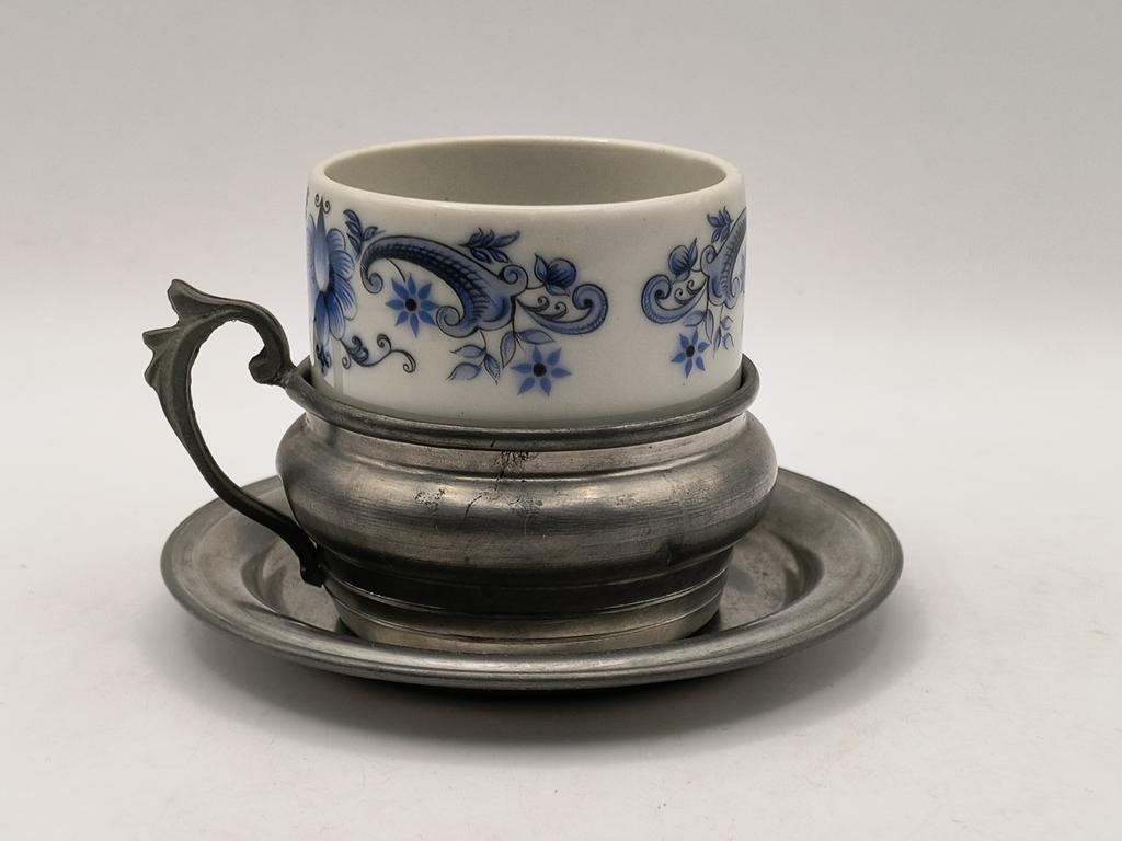 Filiżanka porcelanowo-cynowa ze spodkiem - WEIDMANN Porzellan, Prodotto Italiano (Włochy)