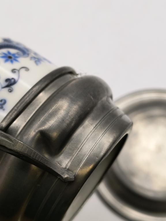 Filiżanka porcelanowo-cynowa ze spodkiem - WEIDMANN Porzellan, Prodotto Italiano (Włochy)