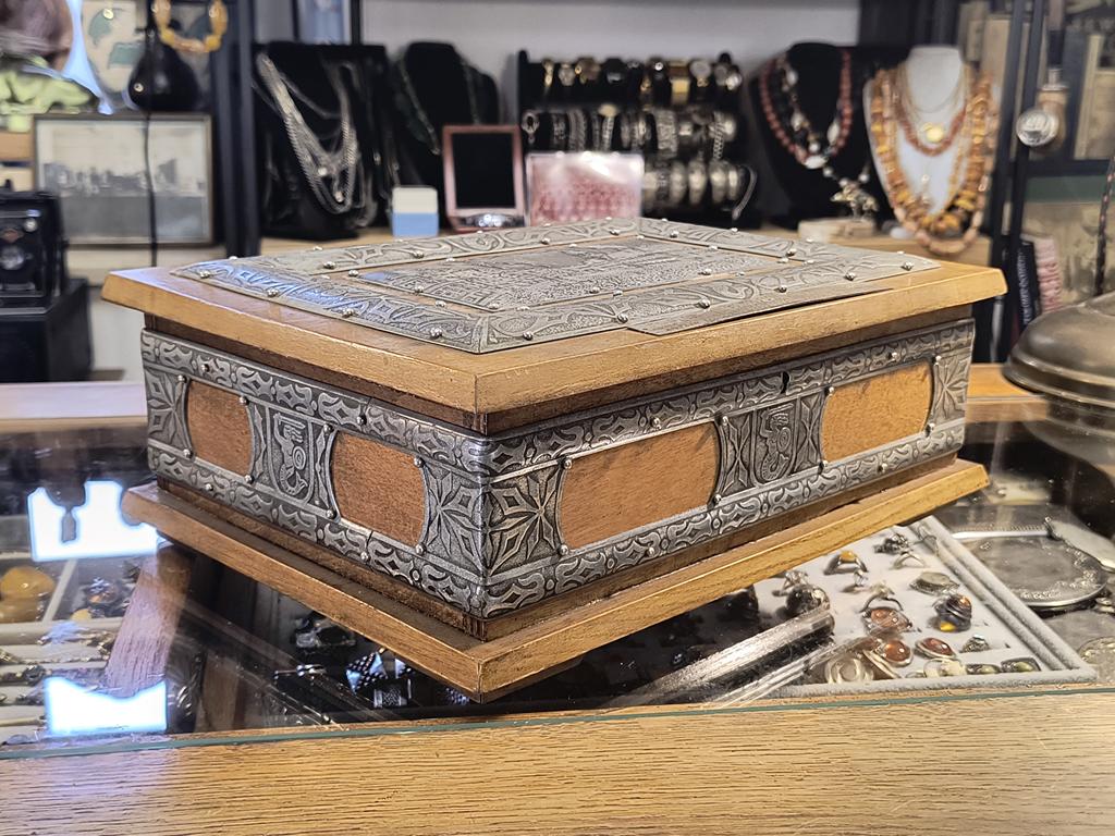 Drewniana szkatułka VARSOVIA - Warszawa - Spółdzielnia Żoliborz Z. Czarkowski