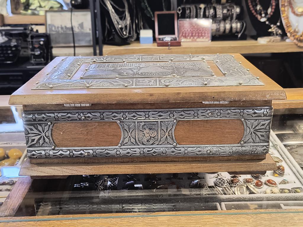 Drewniana szkatułka VARSOVIA - Warszawa - Spółdzielnia Żoliborz Z. Czarkowski