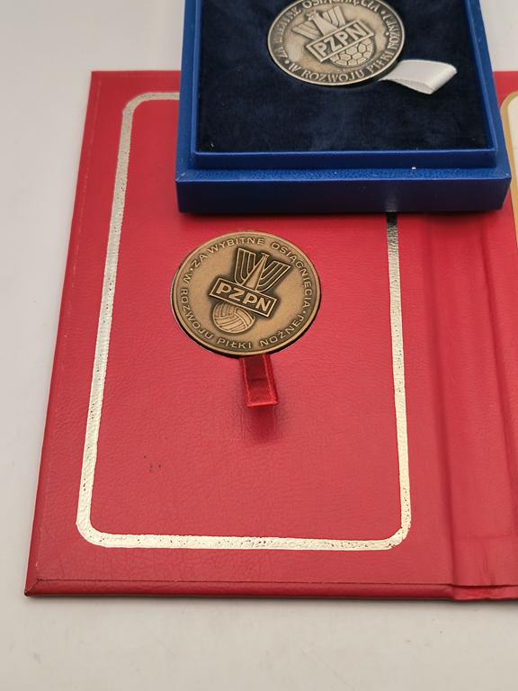 Medale PZPN dla piłkarza Eugeniusza Kulika