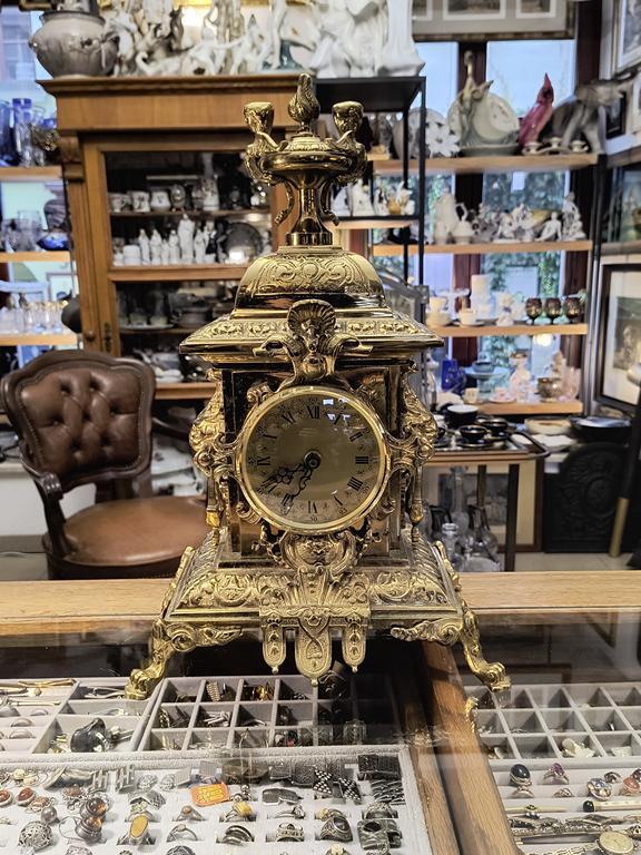 Mosiężny zegar kominkowy