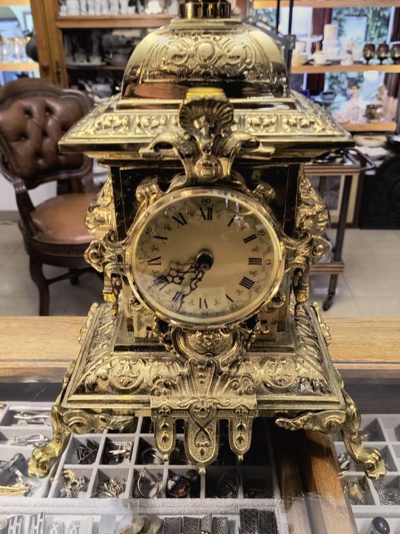 Mosiężny zegar kominkowy