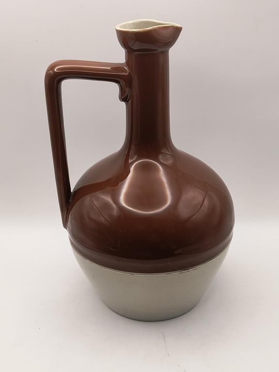 Ceramiczna butelka, dzbanek