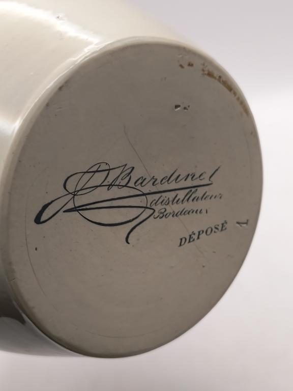 Ceramiczna butelka, dzbanek