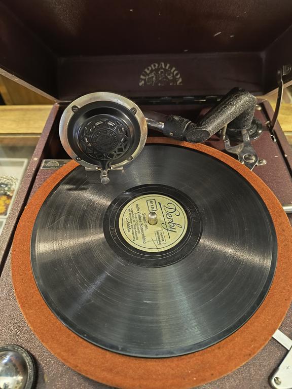 Stary patefon Supralion