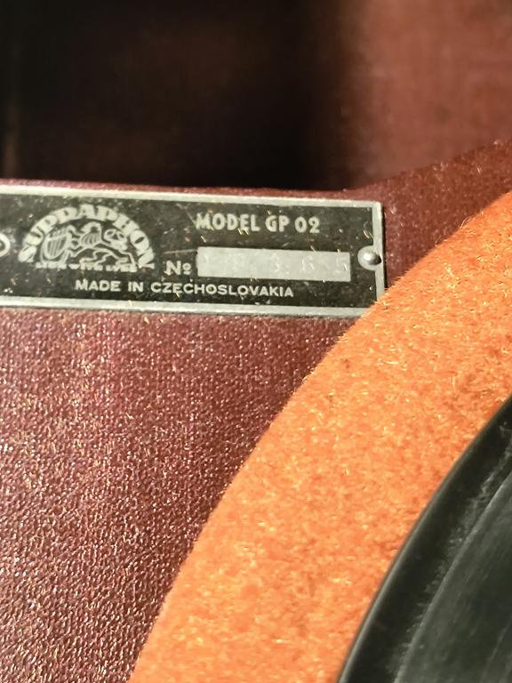 Stary patefon Supralion