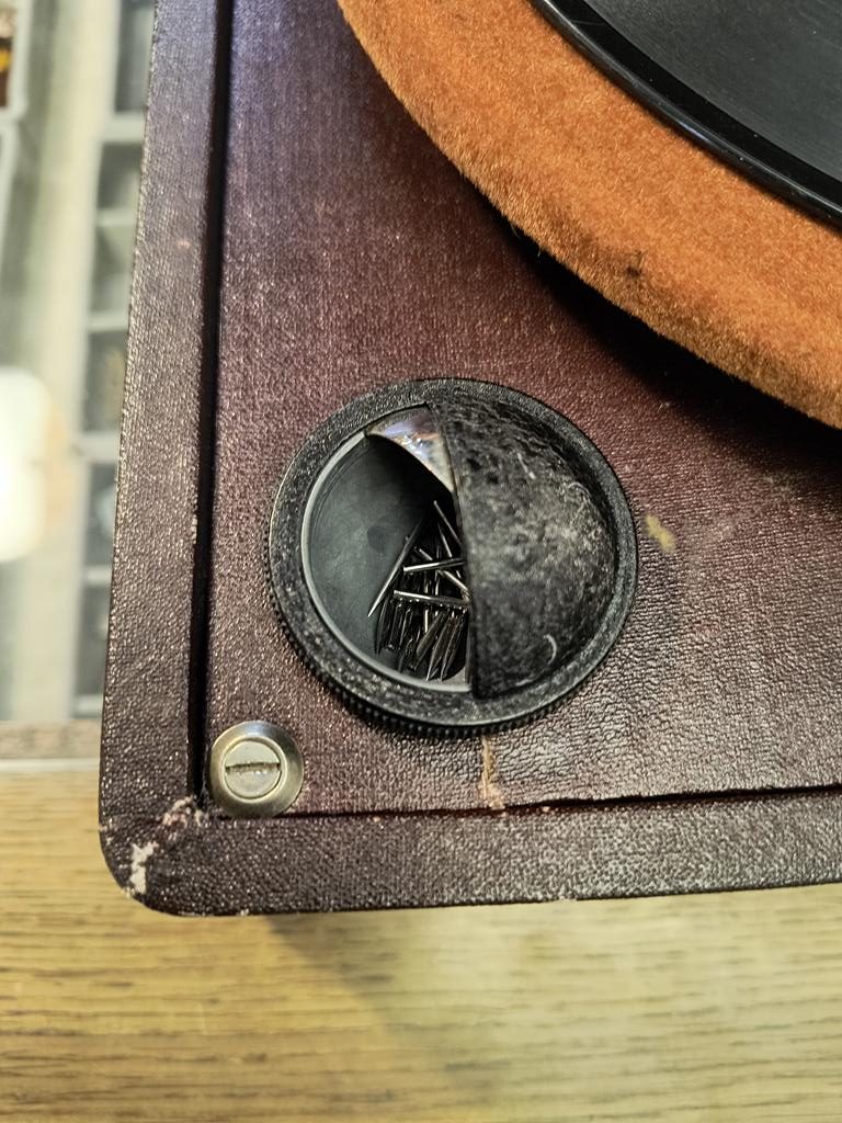 Stary patefon Supralion