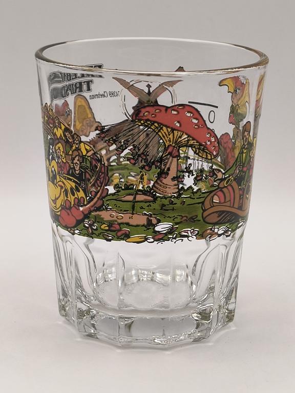 Szklany kubek z motywem bajkowym