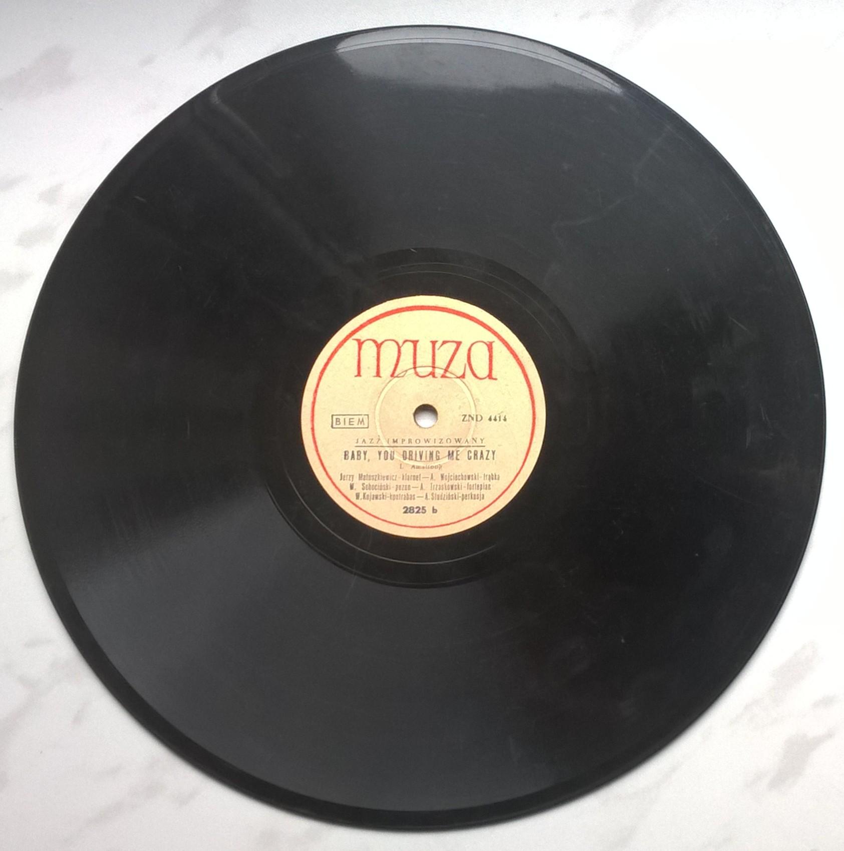 Płyta szelakowa - JAZZ IMPROWIZOWANY - swing "I can't give you" śpiewa Carmen Moreno oraz "Baby, you driving me crazy"